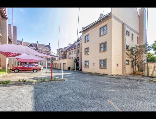 2 BEDROOM APARTMENT FOR SALE IN SUNDOWNER